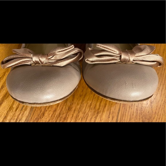 Valentino Garavani Bow Flats, Taupe - Picture 3 of 5